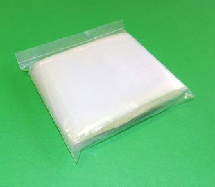 De kleine PE Ritssluitings Plastic Zakken ontruimen Kleur Aangepaste Dikte voor Kleren